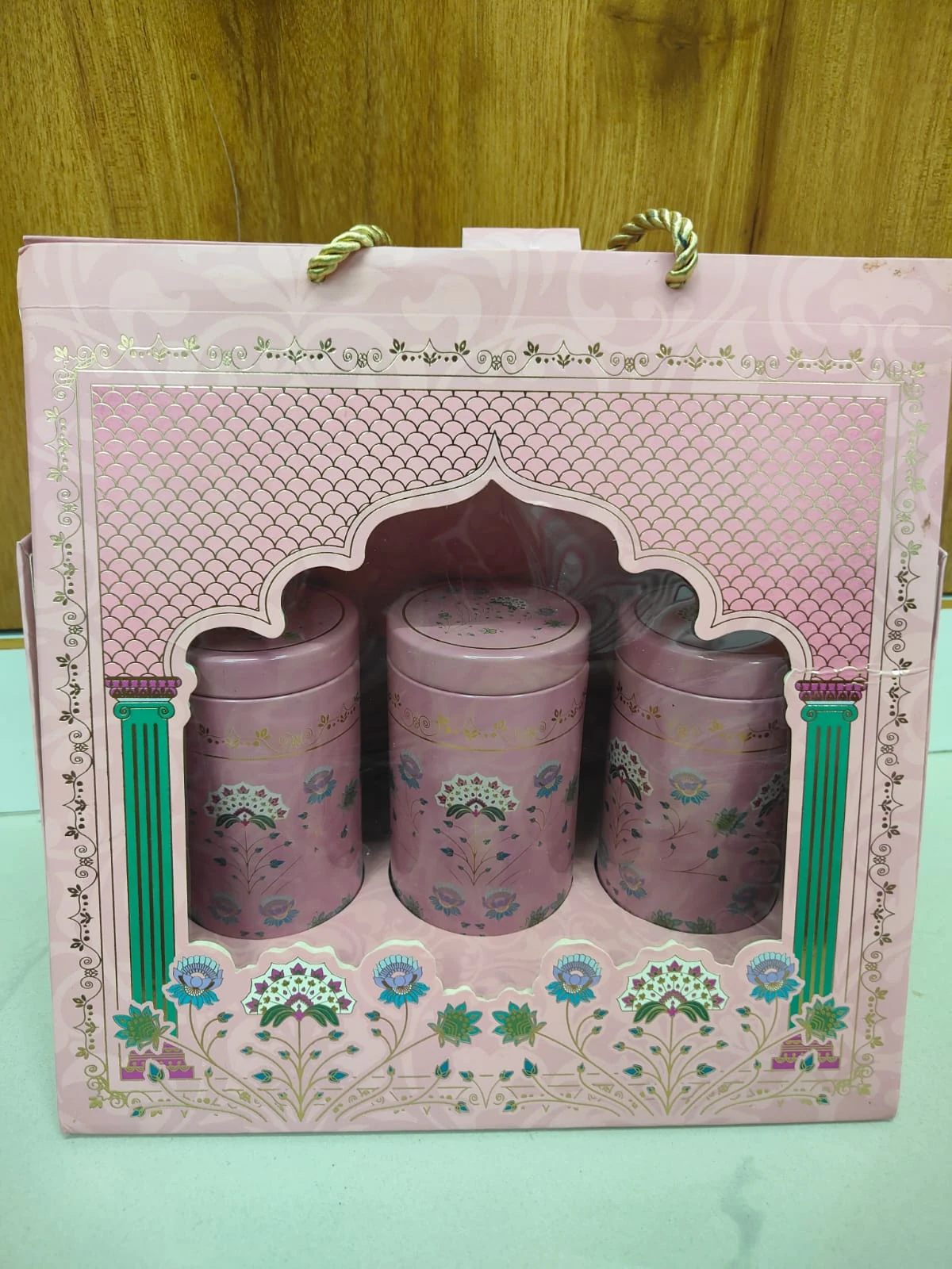 Alternate front view of royal pink Tattvana gift set